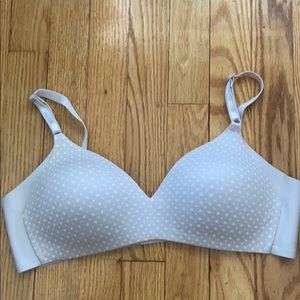 Warner’s No Side Effects Smoothing Bra 36B